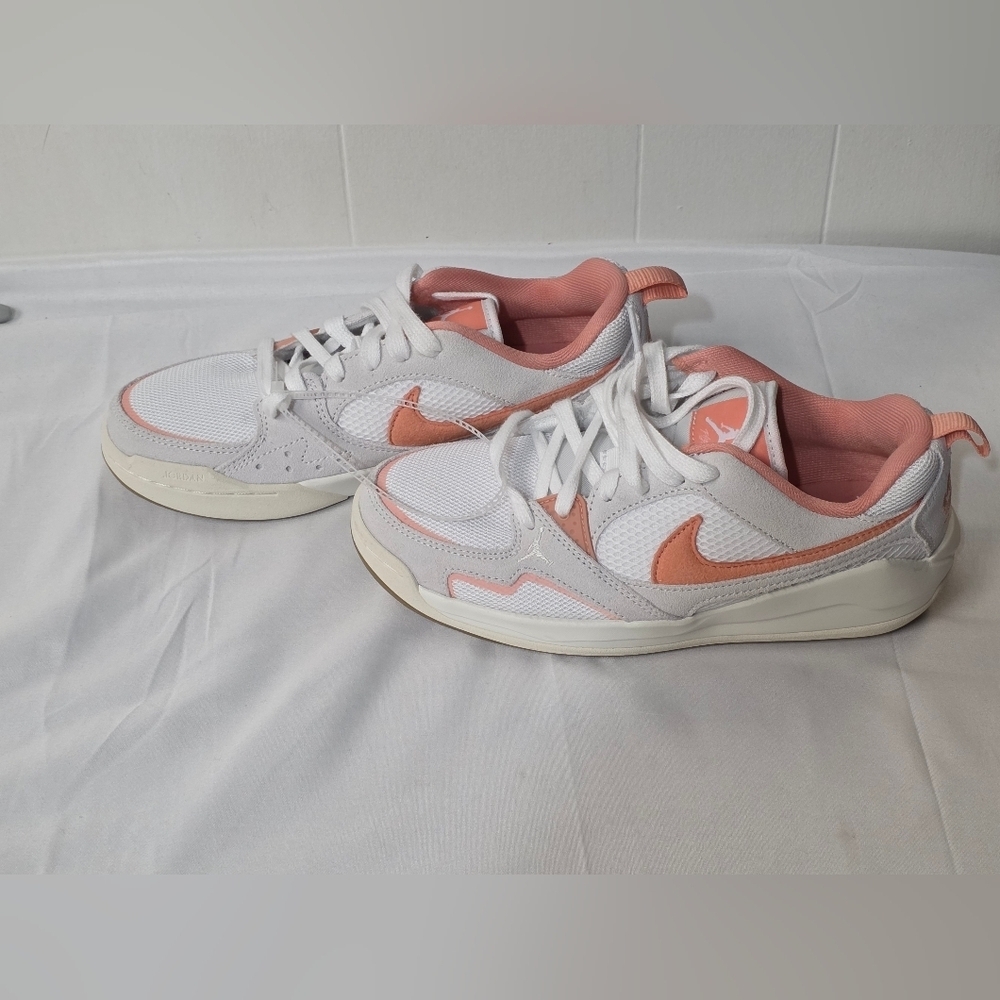 Nike Jordan CMFT Era Womens Size 7 Light Madder Root Colorway Low Profile Shoe - Picture 5 of 9